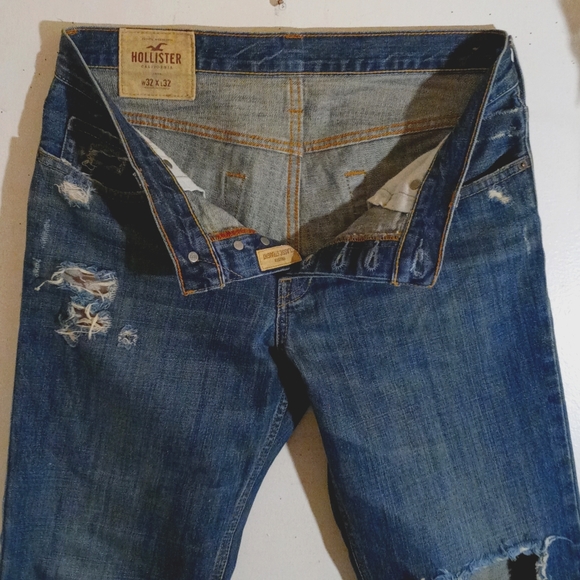 Hollister Classic Straight Denim Jeans ~Size: W32 by L32 Dark Blue light Stone - Picture 3 of 8
